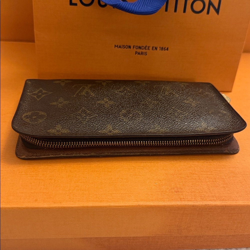Authentic Louis Vuitton long wallet broken zipper - Picture 5 of 15